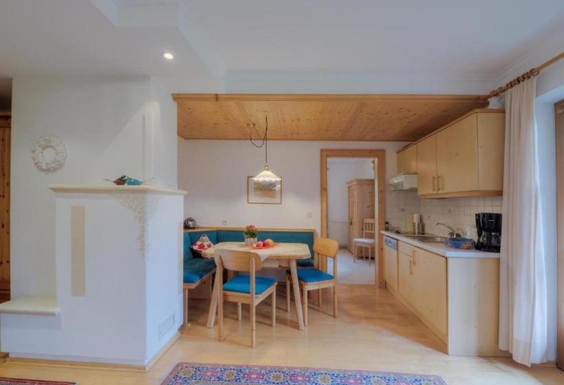 ホテル Apartments Mayrhofen Im Landhaus Johannes – Ferienwohnungen Im Zillertal