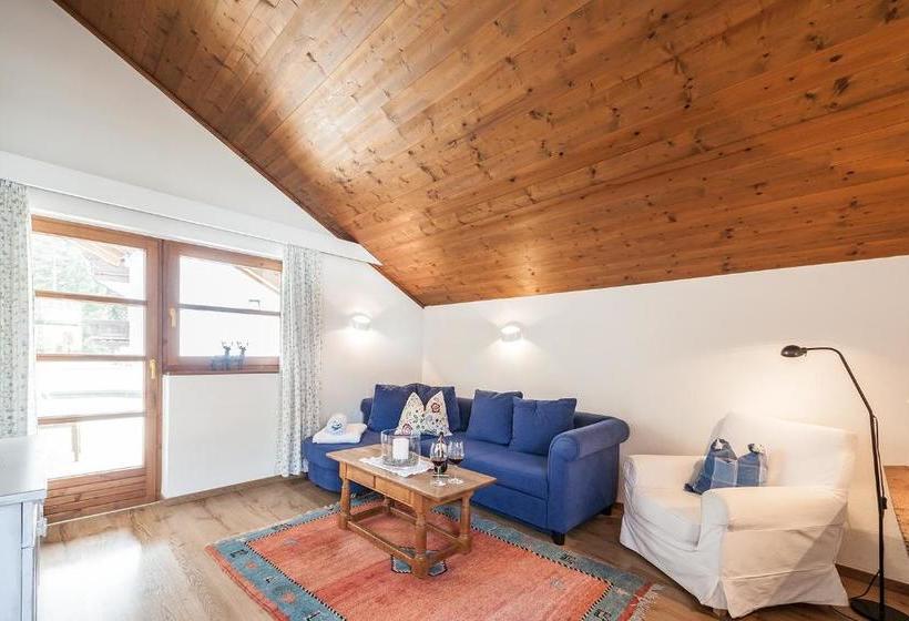 ホテル Appartements Ausserladscheider