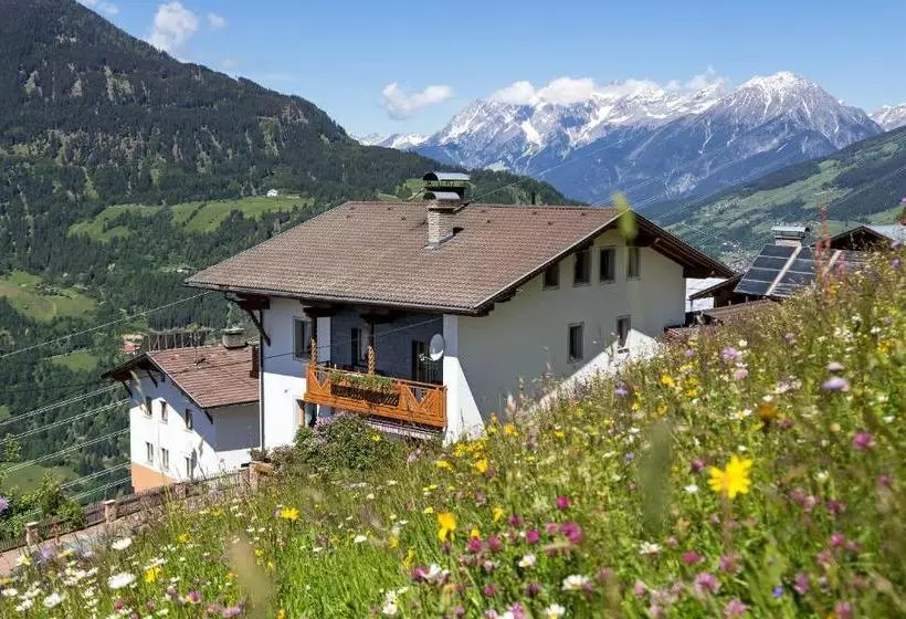 ホテル Bauernhof Inntalblick