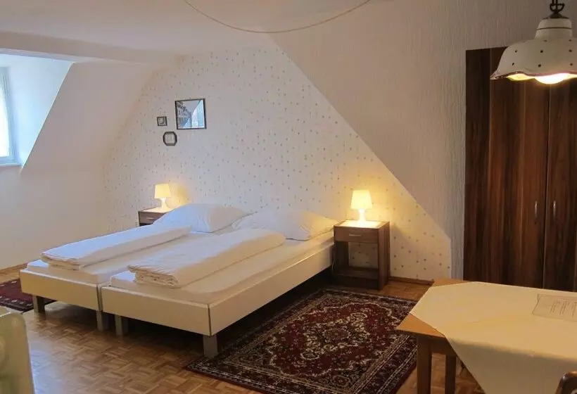 Hotelli Pension Sonne Bed & Breakfast