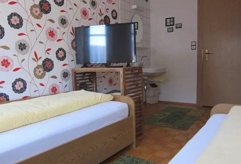 Hotelli Pension Sonne Bed & Breakfast