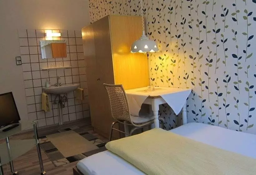 Hotelli Pension Sonne Bed & Breakfast
