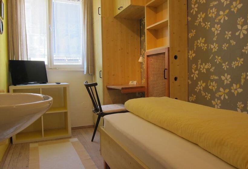 ホテル Pension Sonne Bed & Breakfast