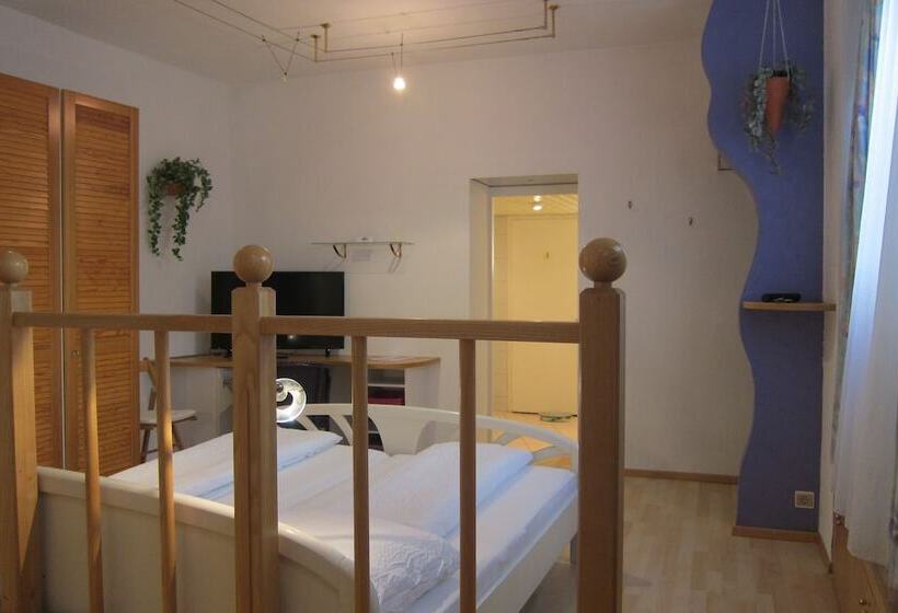 ホテル Pension Sonne Bed & Breakfast