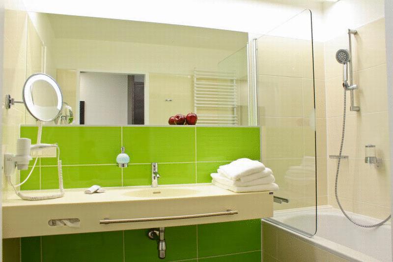 酒店 Der Reisinger Am Neufelder See