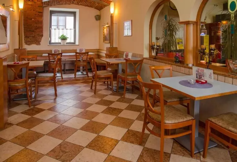 ホテル Gasthaus Pension Nagl