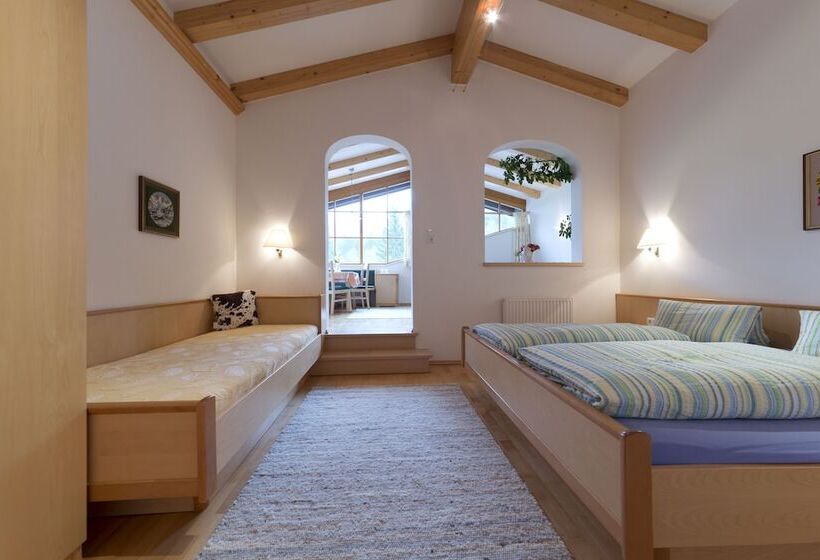 هتل Gasthof Eiserne Hand