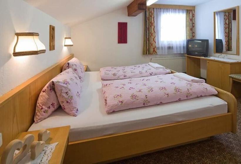 هتل Gasthof Eiserne Hand