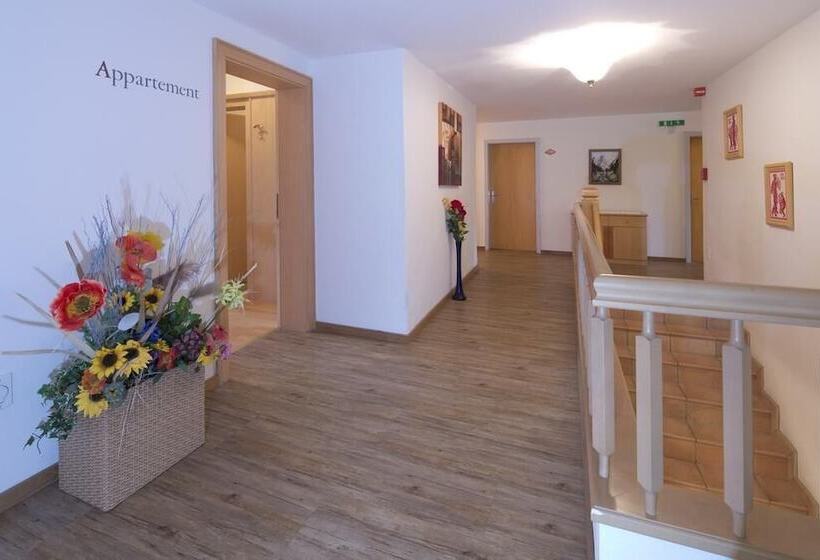 هتل Gasthof Eiserne Hand