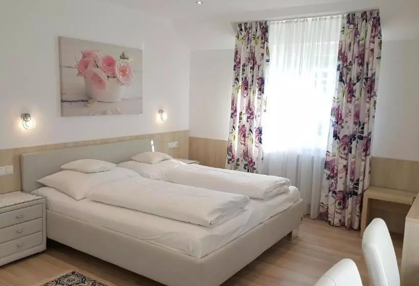 هتل Gästehaus Plank