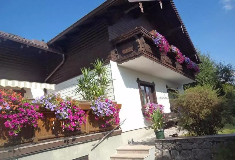 ホテル Gästehaus Verena