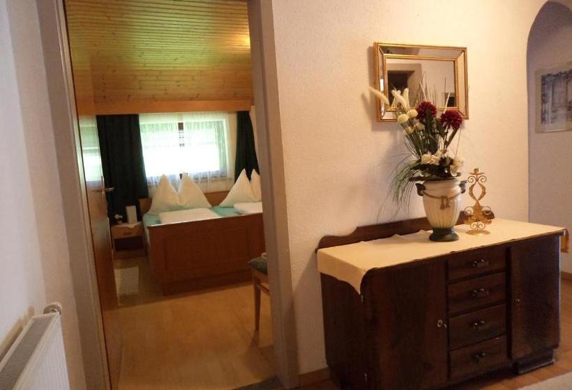 ホテル Gästehaus Verena