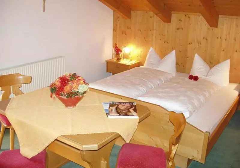 هتل Haus Bergheimat Pension
