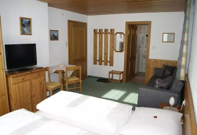 هتل Haus Bergheimat Pension