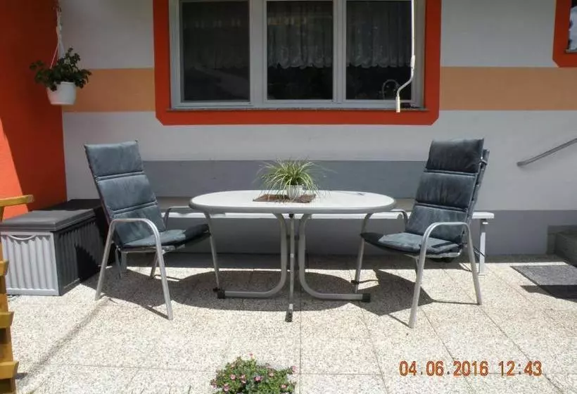 هتل Haus Fini
