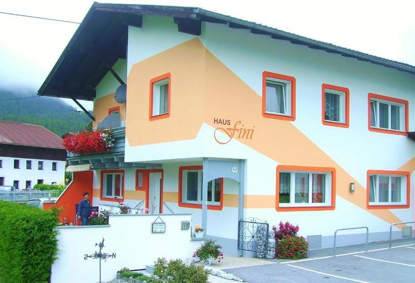 هتل Haus Fini