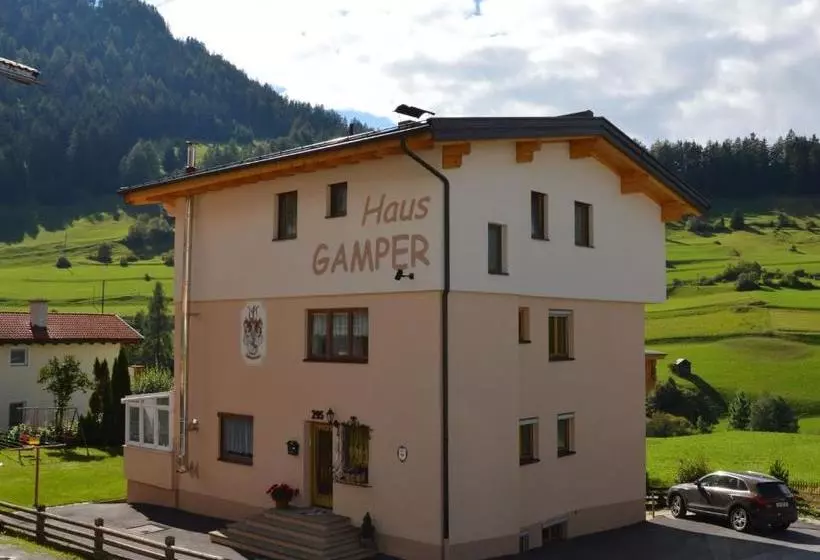 ホテル Haus Gamper
