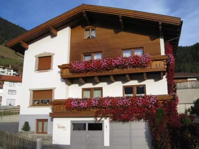 هتل Haus Stecher