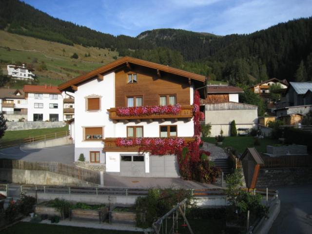 فندق Haus Stecher