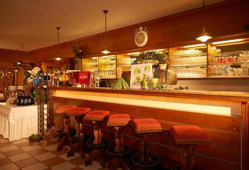 ホテル Pension Ebnerwirt