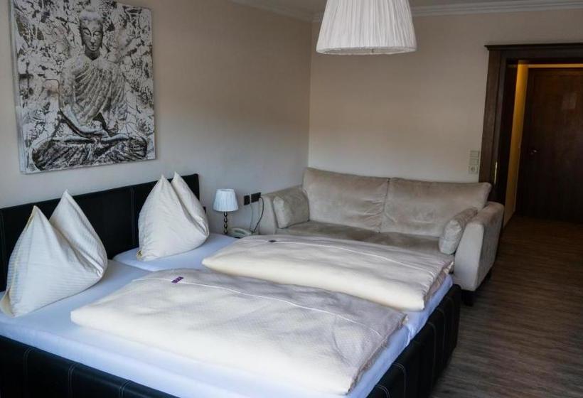 ホテル Pension Ebnerwirt