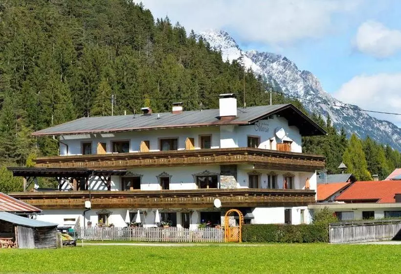 Hotelli Pension Und Apartments Landhaus Marie