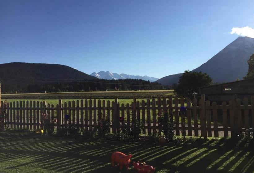 ホテル Pension Und Apartments Landhaus Marie