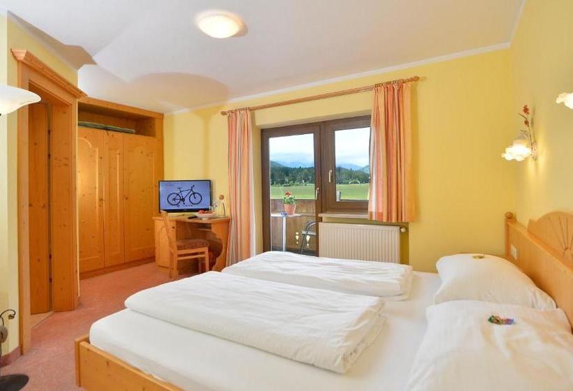 ホテル Pension Und Apartments Landhaus Marie