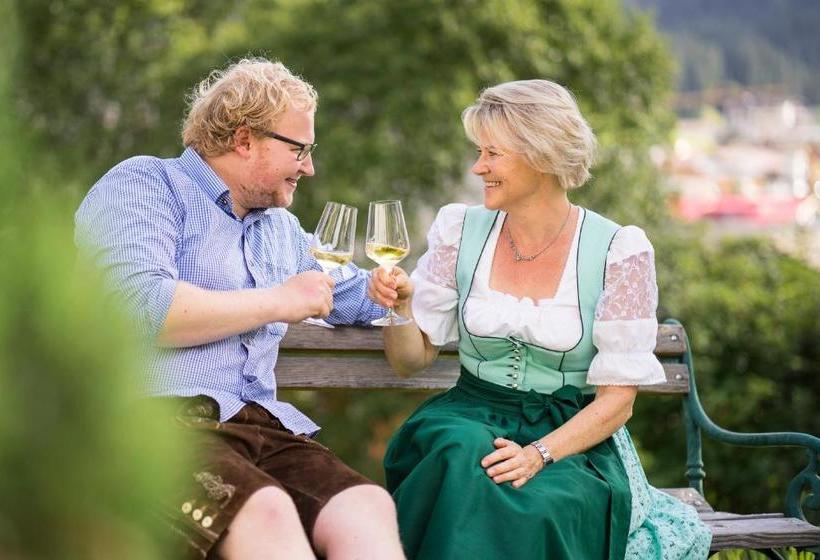 ホテル Pension Zoeggeler