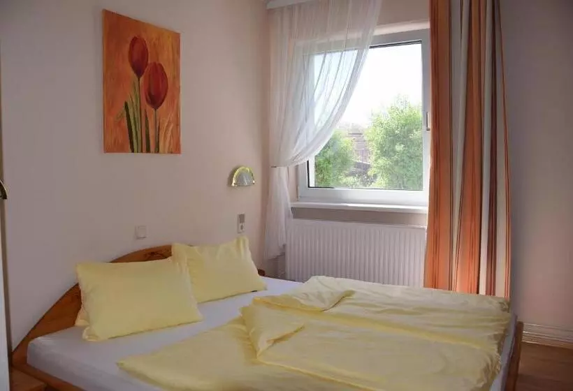 Hotelli Privatzimmer Langthaler