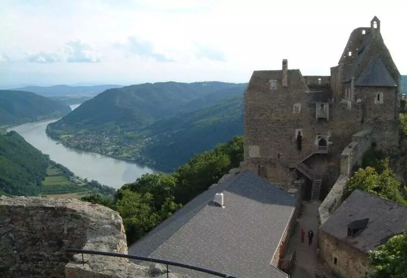 Hotelli Privatzimmer Langthaler