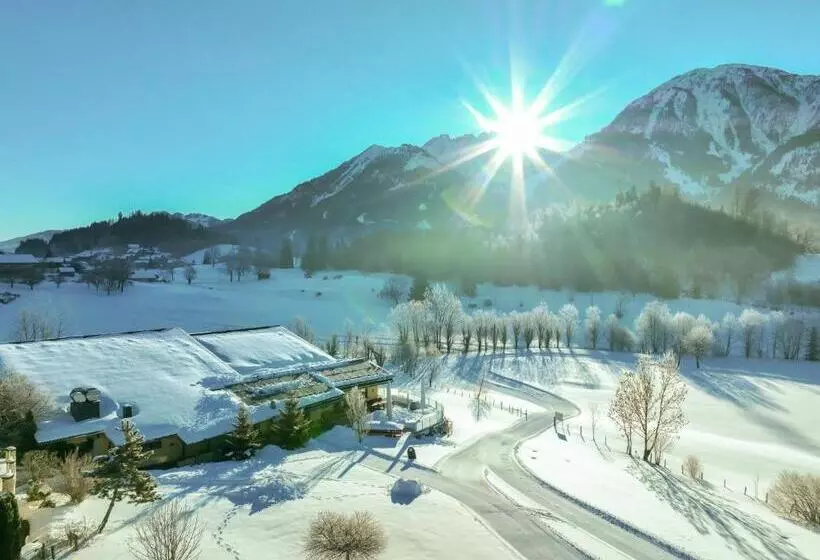 Hotelli Sportpension Goldegg