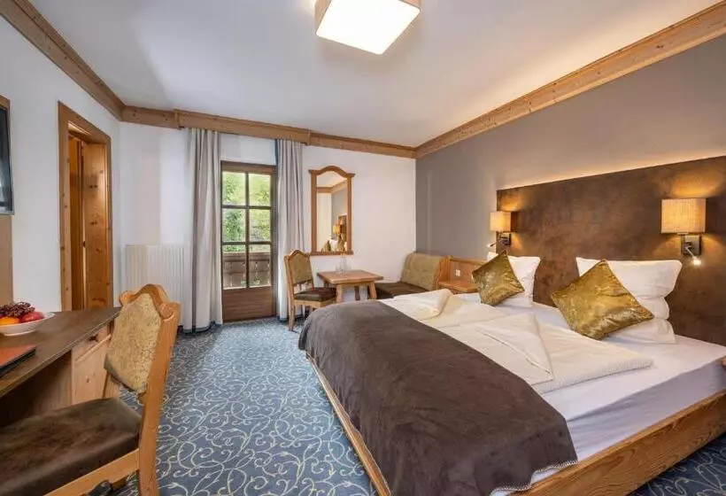 Naturhotel Huettenwirt In Middle Of Nature