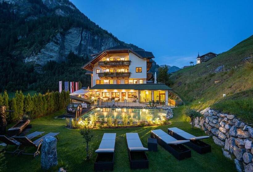 Naturhotel Huettenwirt In Middle Of Nature