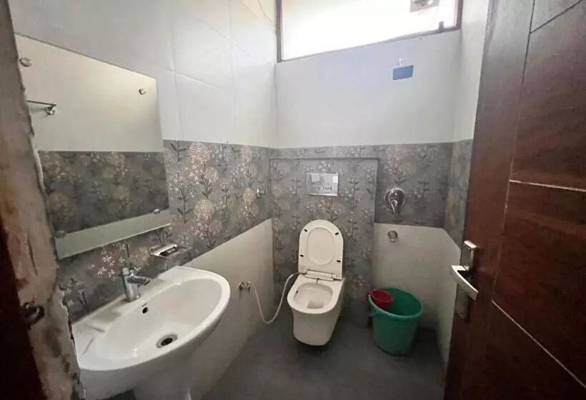 ホテル The Nature Valley View Resort, Mussoorie