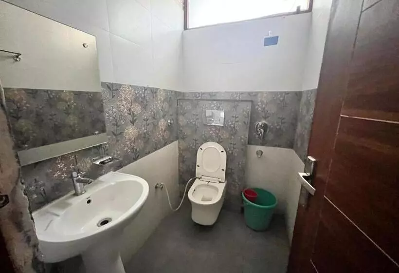 ホテル The Nature Valley View Resort, Mussoorie