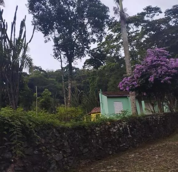ユースホステル Sítio Vila De Santa Bárbara