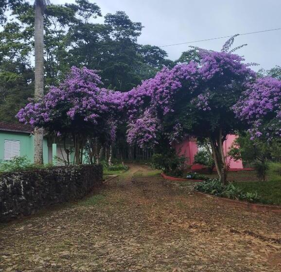 호스텔 Sítio Vila De Santa Bárbara