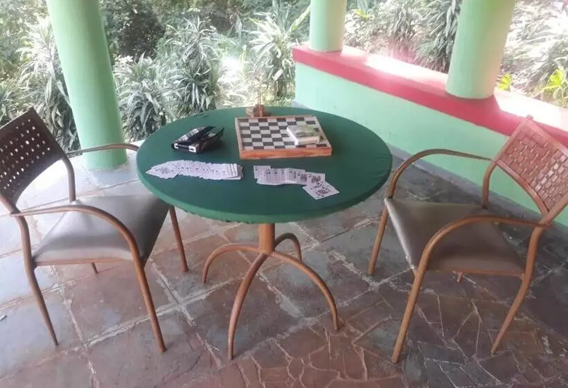ユースホステル Sítio Vila De Santa Bárbara