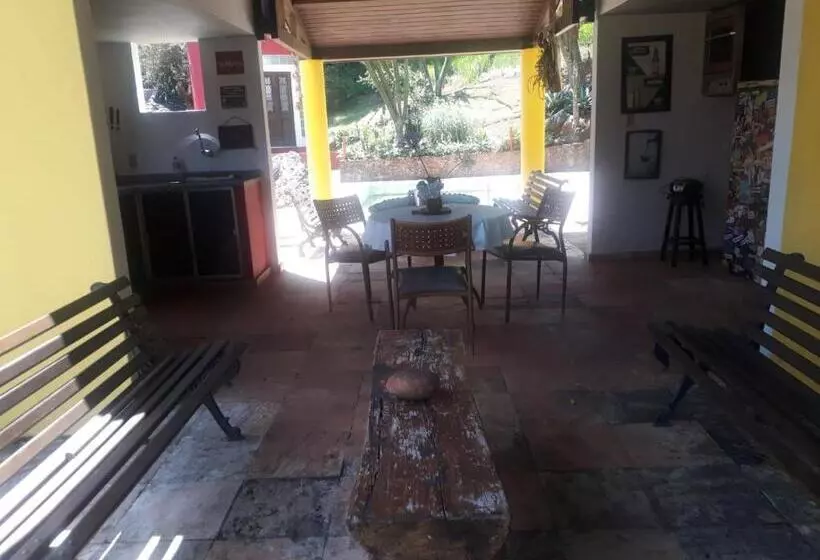 ユースホステル Sítio Vila De Santa Bárbara