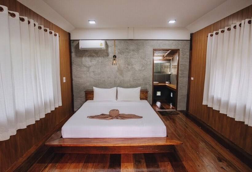 Coco Canopy Boutique Resort