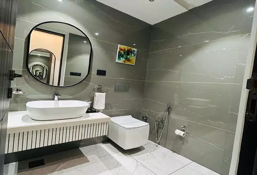 Five Elements Hotels Goldleaf Haldwani