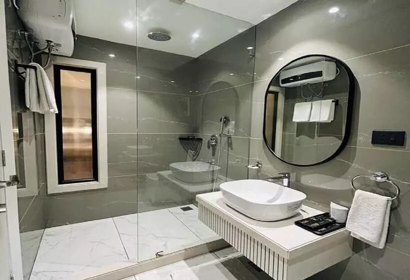 Five Elements Hotels Goldleaf Haldwani