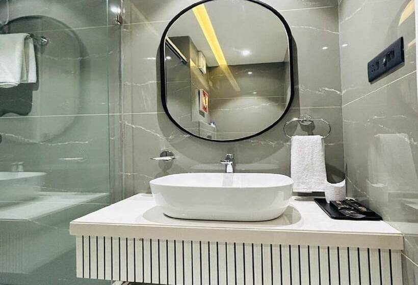 Five Elements Hotels Goldleaf Haldwani