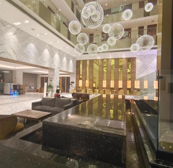 בית מלון כפרי Himland East