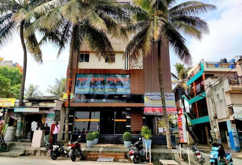 בית מלון כפרי Collection O Utsav Grand