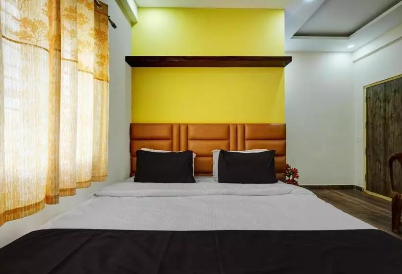 هتل Collection O Utsav Grand
