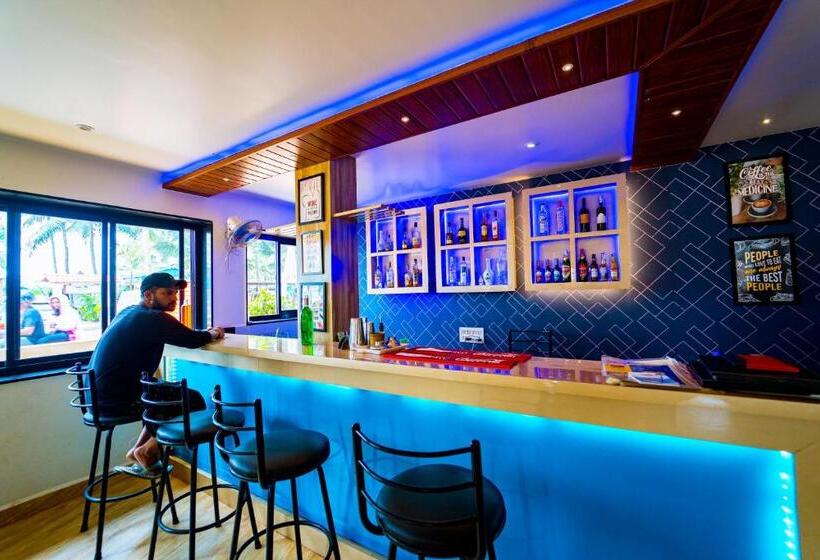 Отель Darsy Residency