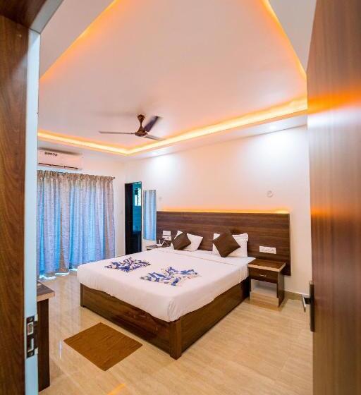 Отель Darsy Residency