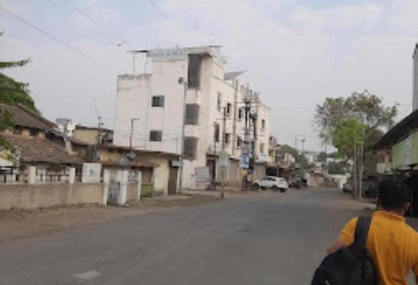 Отель Jai Palace Wardha